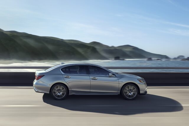 2018 Acura RLX 4.jpg