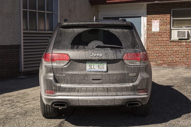 2017 Jeep Grand Cherokee Summit Rear View