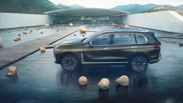 BMW Concept X7 iPerformance 2.jpg