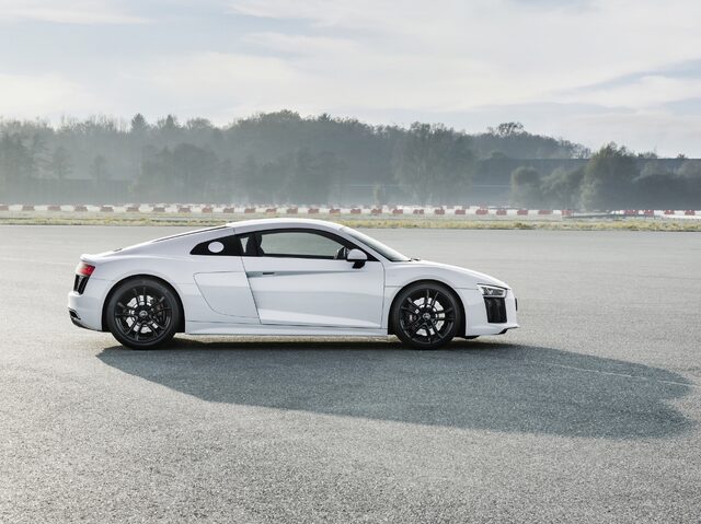 Audi R8 V10 RWS 2.jpg