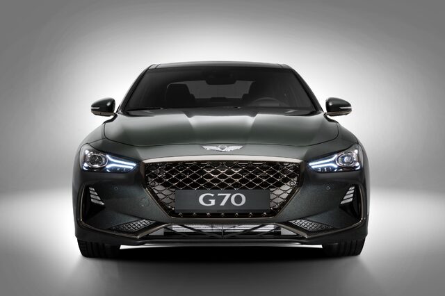 Genesis G70 2.jpg