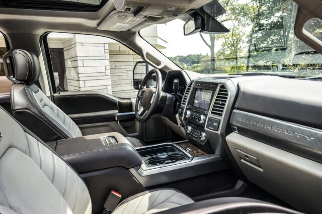2018 Ford F-450 Super Duty Limited Front Seat Interior Two-Tone Leather White