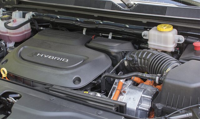 2017 Chrysler Pacifica Hybrid Platinum — 3.6L Pentastar Hybrid Engine Bay