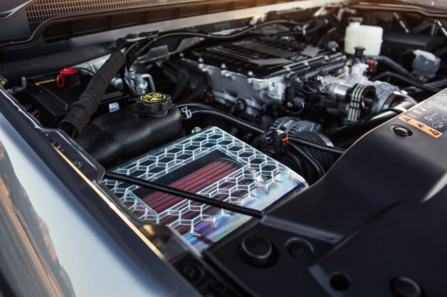 2017-SEMA-Chevrolet-Silverado-Performance-005.jpg