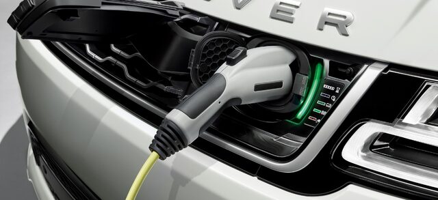 2019 Range Rover Sport P400e 5.jpg