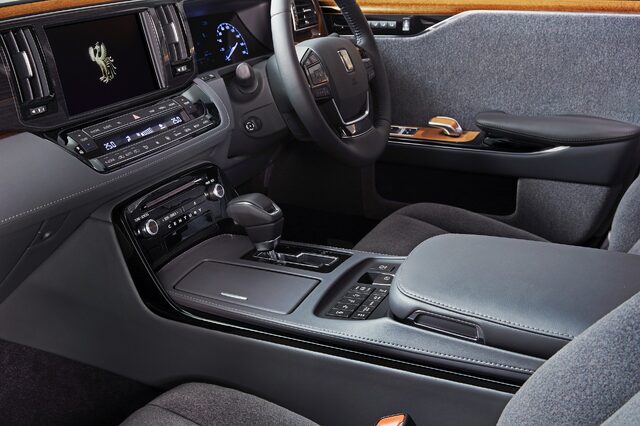 Toyota Century Prototype 6.jpg