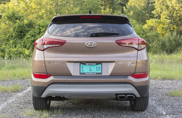 2017 Hyundai Tucson Limited AWD 3.jpg