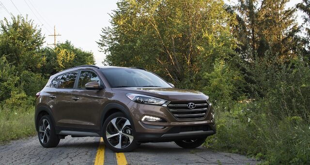2017 Hyundai Tucson Limited AWD 4.jpg