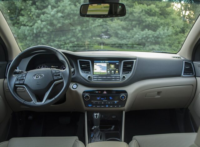 2017 Hyundai Tucson Limited AWD 7.jpg