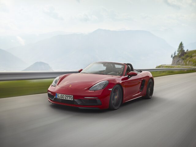 2018 Porsche 718 Boxster GTS front three-quarter