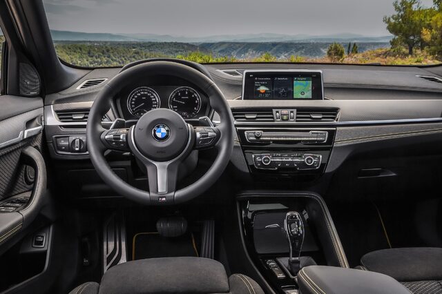 2018 BMW X2 M Sport interior dashboard