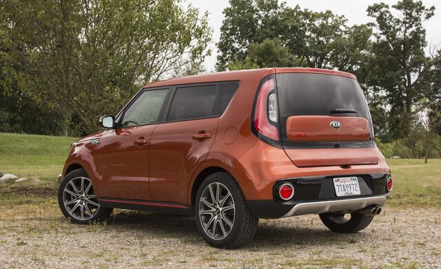 2017 Kia Soul Exclaim Rear Three-Quarter View in Copper Orange