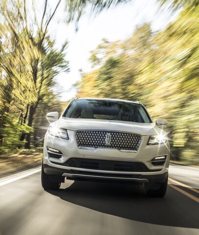 2019 Lincoln MKC 3.jpg