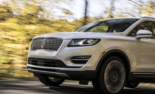 2019 Lincoln MKC 4.jpg