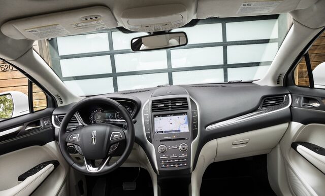 2019 Lincoln MKC 7.jpg