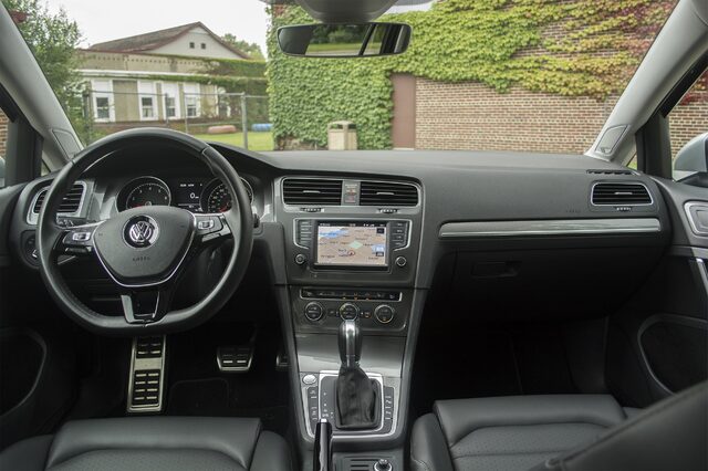 2017 Volkswagen Golf Alltrack SEL — Interior Dashboard View