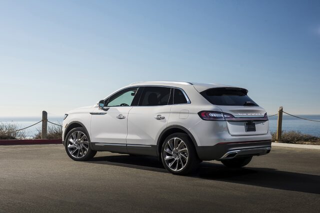 2019 Lincoln Nautilus 5.jpg