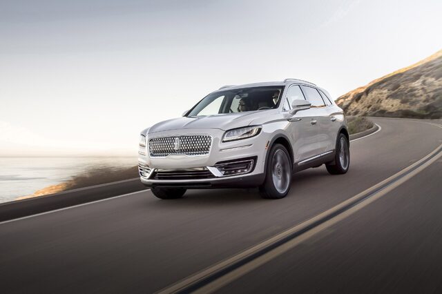 2019 Lincoln Nautilus 7.jpg