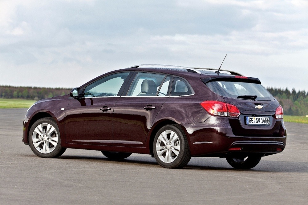 CHEVROLET-Cruze-Wagon-4521_16.jpg