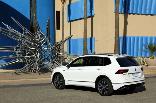 2018_Tiguan_R-Line--7703.jpg