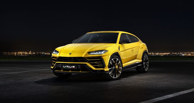 2019 Lamborghini Urus 1.jpg