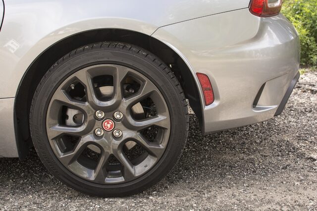 2017 Fiat 124 Spider Abarth wheel and brake closeup