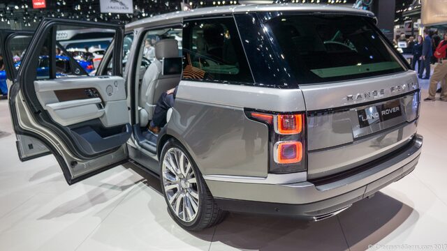 2018 Range Rover SVAutobiography