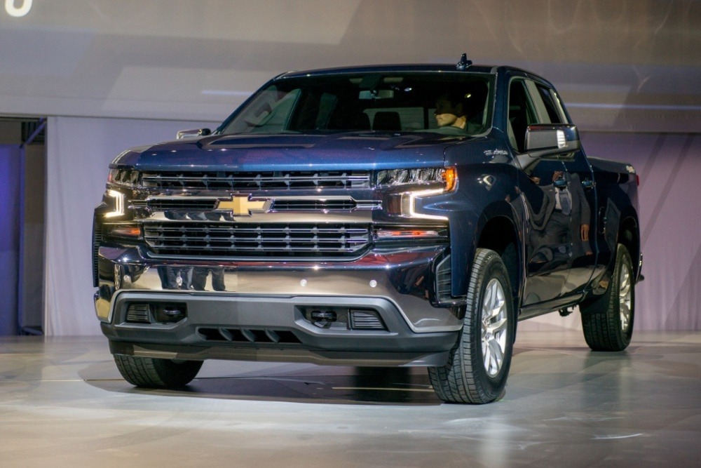2019-chevrolet-silverado-1500_100639395_l.jpg.77d4690da71410e6d1ccec12dd1b05d4.jpg