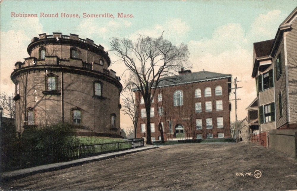 Robinson_RoundHouse_SomervilleMA_1913.jpg