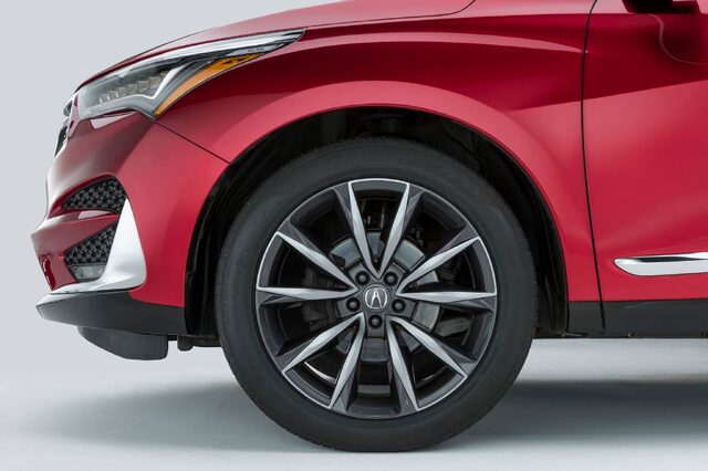 2019 Acura RDX Prototype Front Wheel and Alloy Detail