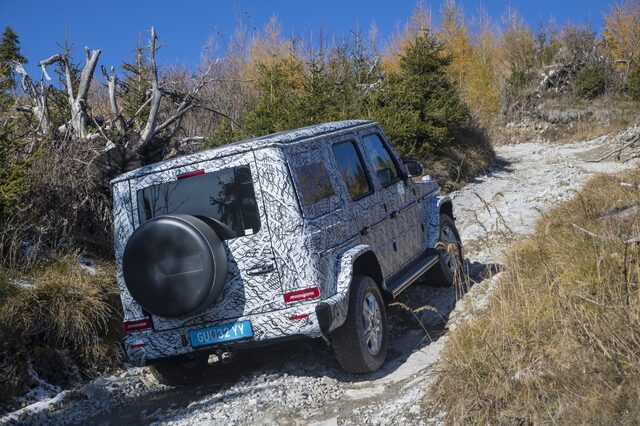 2019 Mercedes-Benz G-Class Camouflaged 7.jpg