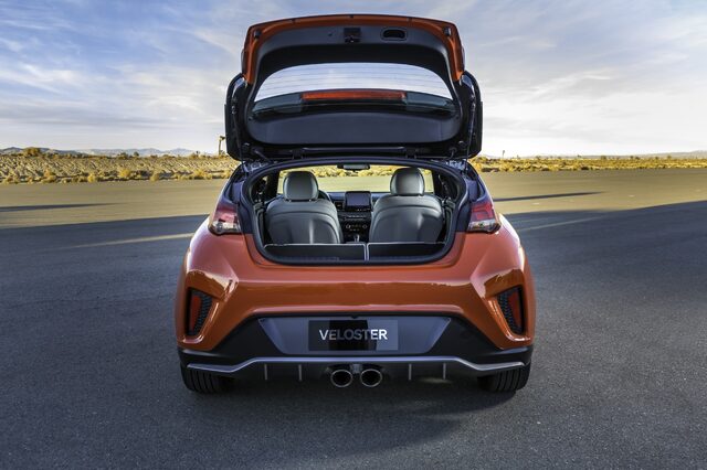 2019 Hyundai Veloster 4.jpg