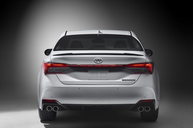 2019 Toyota Avalon 6.jpg