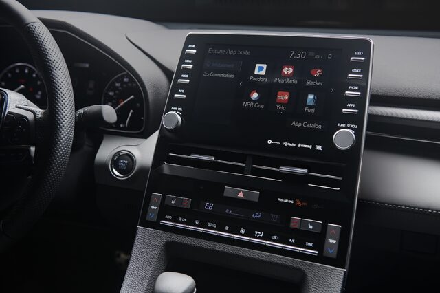 2019 Toyota Avalon 8.jpg