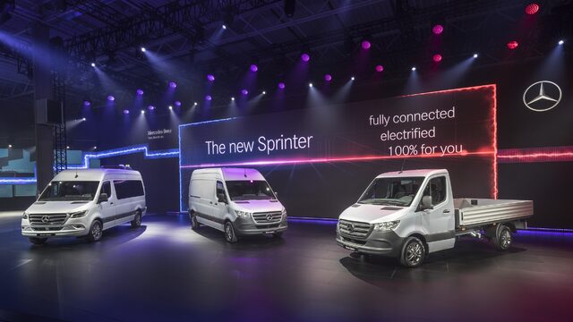 2019 Mercedes-Benz Sprinter 16.jpg