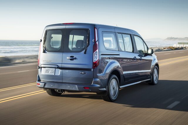 2019 Ford Transit Connect Wagon 3.jpg