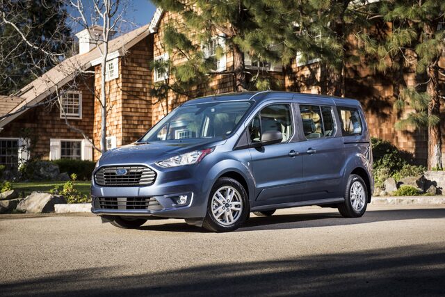 2019 Ford Transit Connect Wagon 5.jpg