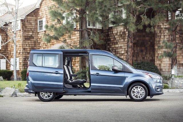 2019 Ford Transit Connect Wagon 6.jpg