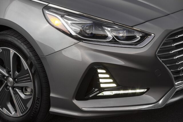 2018 Hyundai Sonata Hybrid 5.jpg