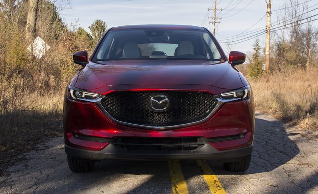 2017 Mazda CX-5 Grand Touring — Straight Front View