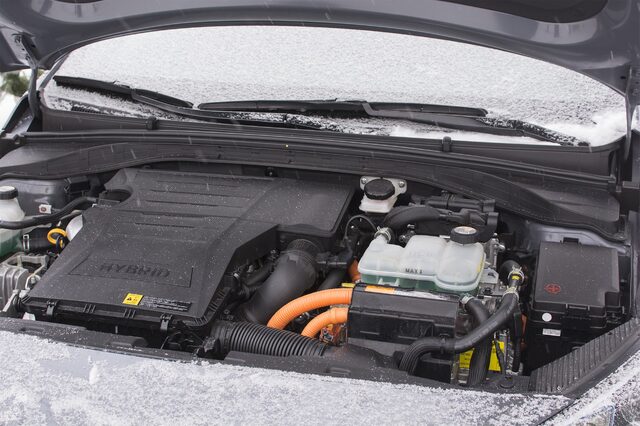 2017 Hyundai Ioniq SEL Hybrid Engine Bay