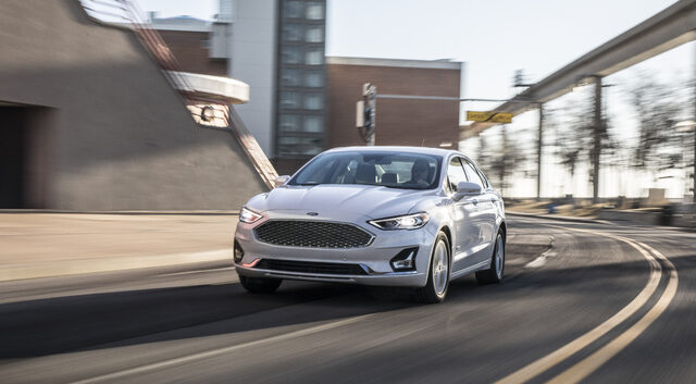 19FordFusion_14_HR.jpg