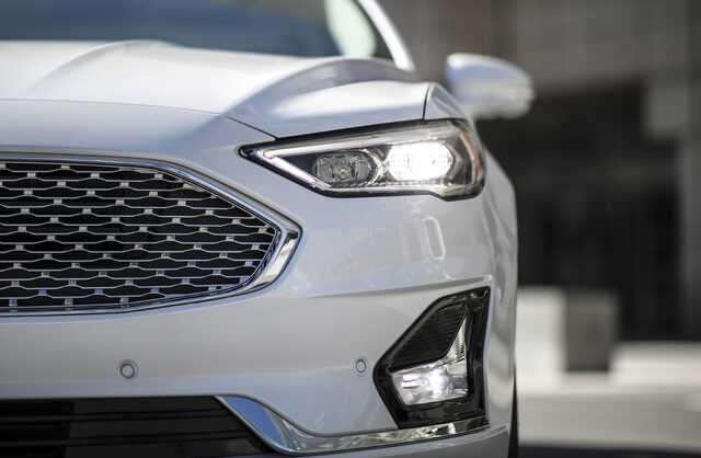 19FordFusion_22_HR.jpg
