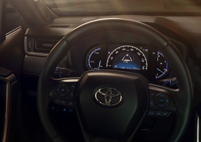 2019_Toyota_RAV4_17_0F3180CEAF615C42632963779DC9CF8111B9F201.jpg