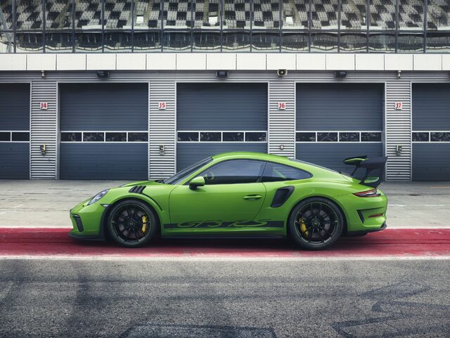 2019 Porsche 911 GT3 RS 6.jpg