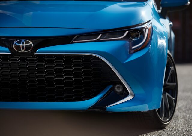 2019 Toyota Corolla Hatchback SE Front Grille and Headlight Detail