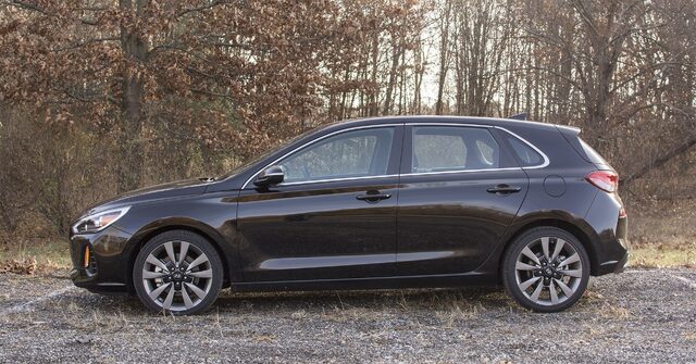 2018 Hyundai Elantra GT Sport driver-side profile