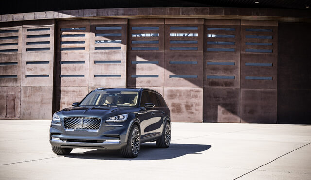 Lincoln-Aviator-03.jpg