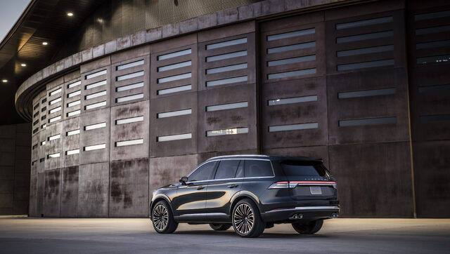 Lincoln-Aviator-11.jpg