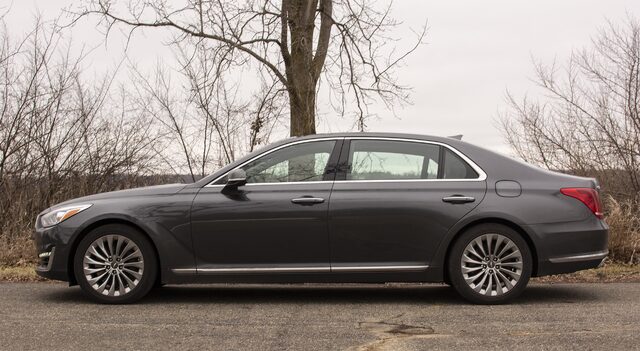 2018 Genesis G90 3.3T Premium — Side Profile View, Dark Gray